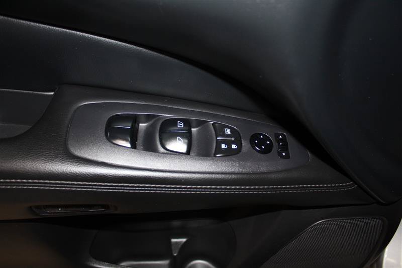 Used 2013 Nissan Pathfinder SL w/ SL Premium Pkg AWD/4WD image 24