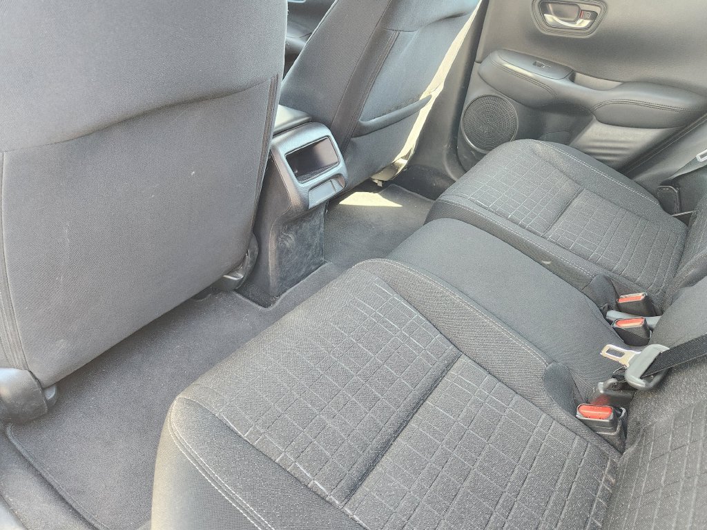 Used 2024 Honda HR-V LX image 27