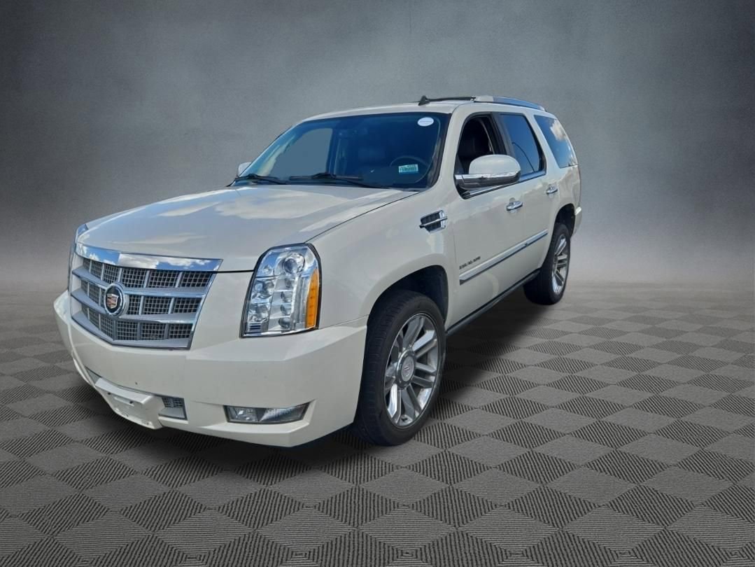 Used 2014 Cadillac Escalade Platinum AWD/4WD image 4