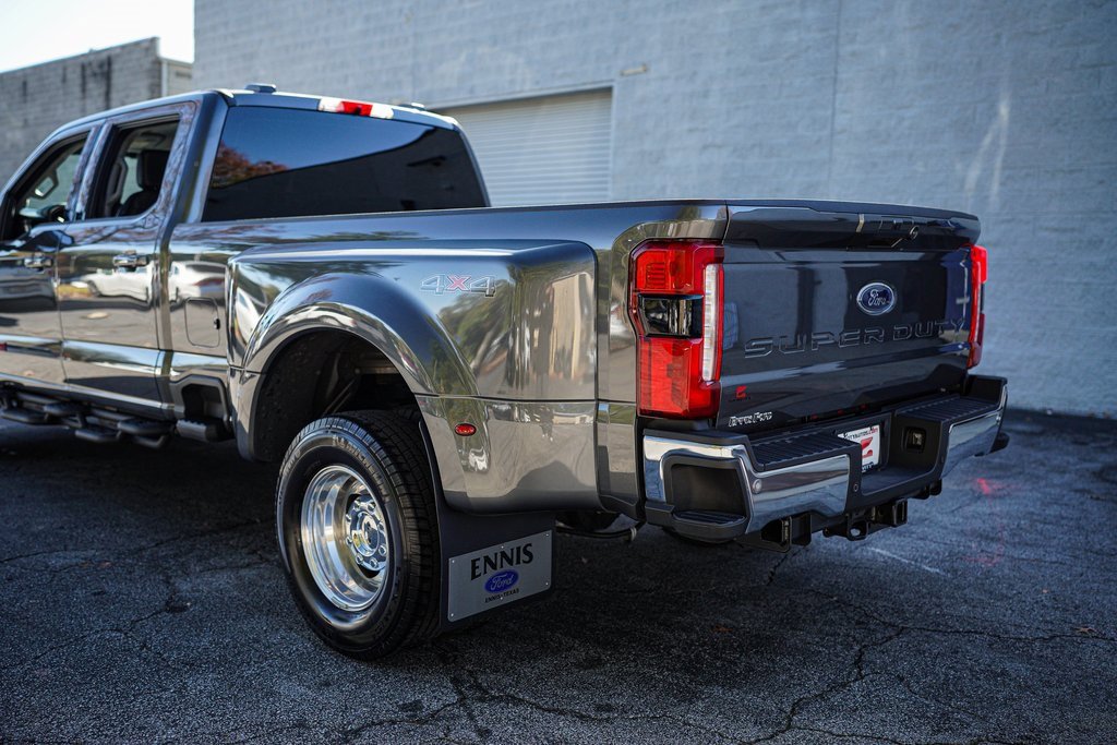Used 2025 Ford F350 Lariat image 12