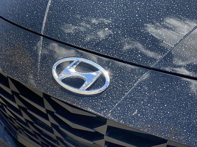 Used 2023 Hyundai Elantra Blue FWD image 25
