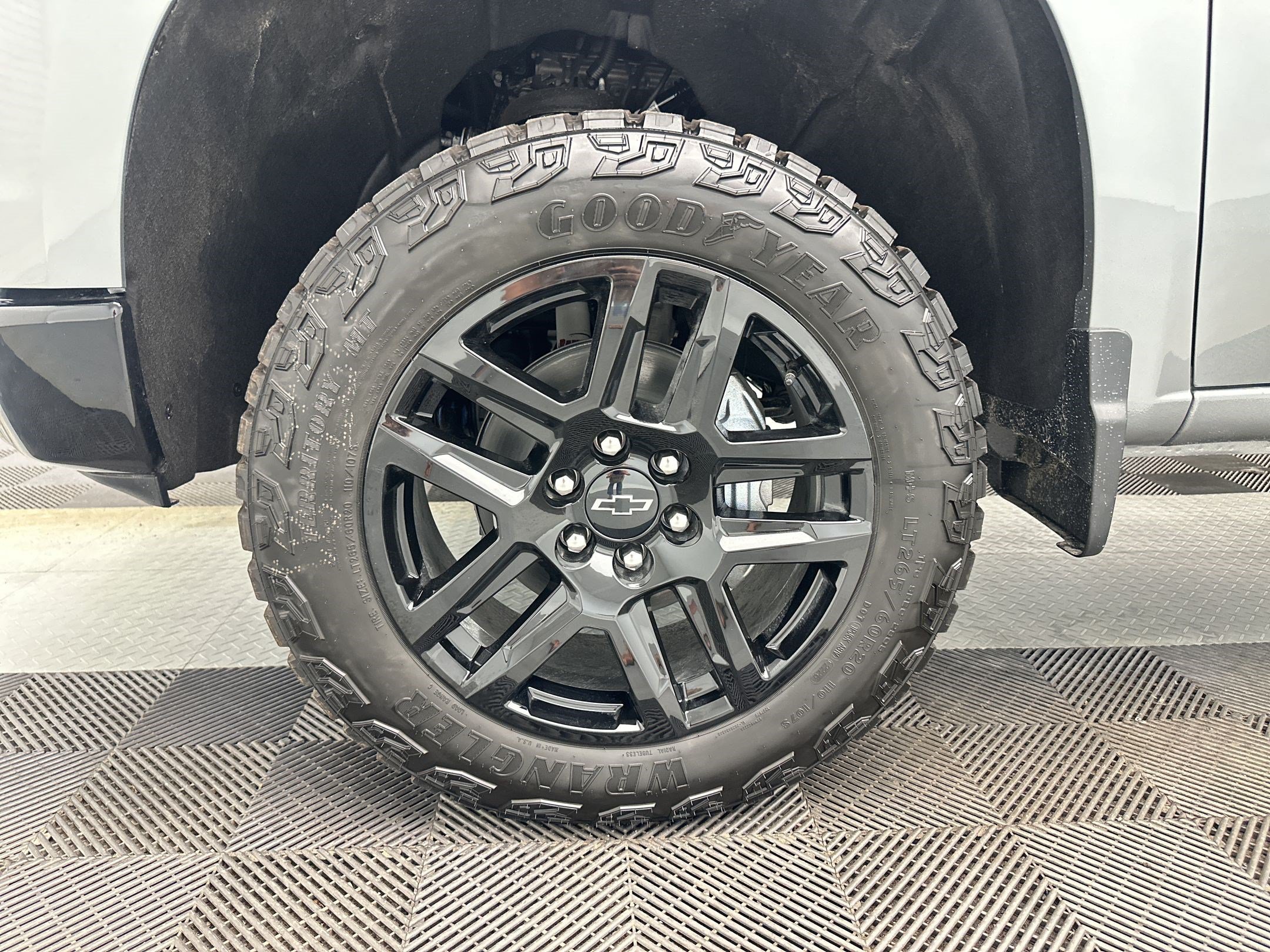 New 2026 Chevrolet Silverado 1500 Custom Trail Boss w/ LPO, Dark Essentials Package AWD/4WD image 12