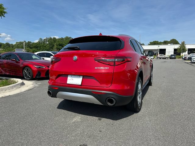 Used 2020 Alfa Romeo Stelvio RWD image 5