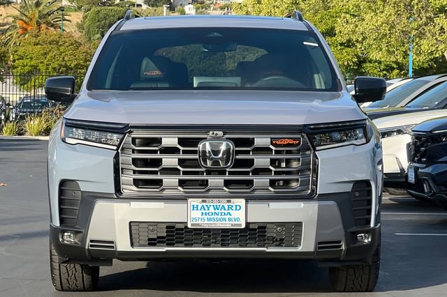 New 2026 Honda Pilot TrailSport image 8