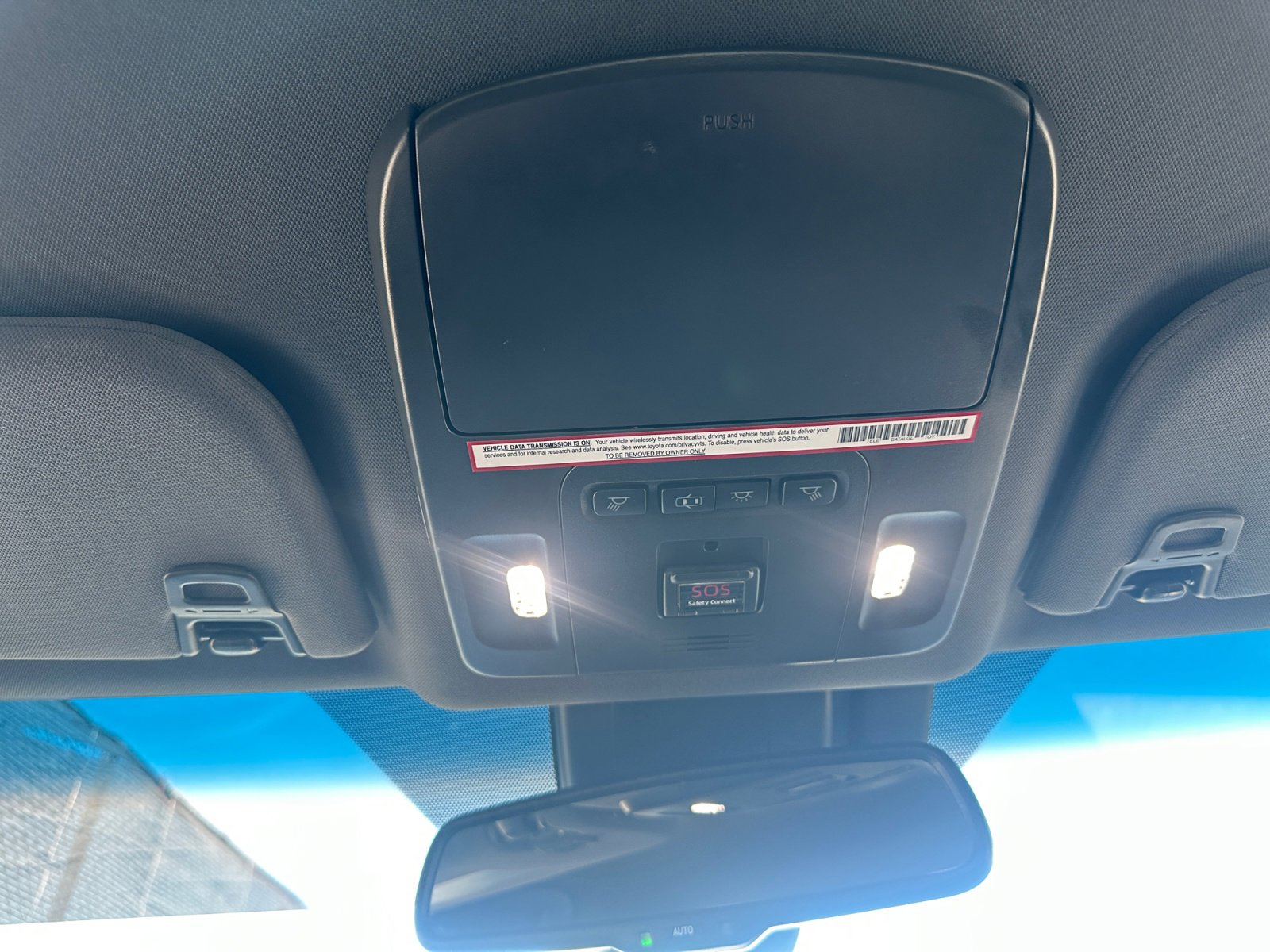 Used 2020 Toyota Avalon XLE w/ All Weather Liner Package FWD image 22