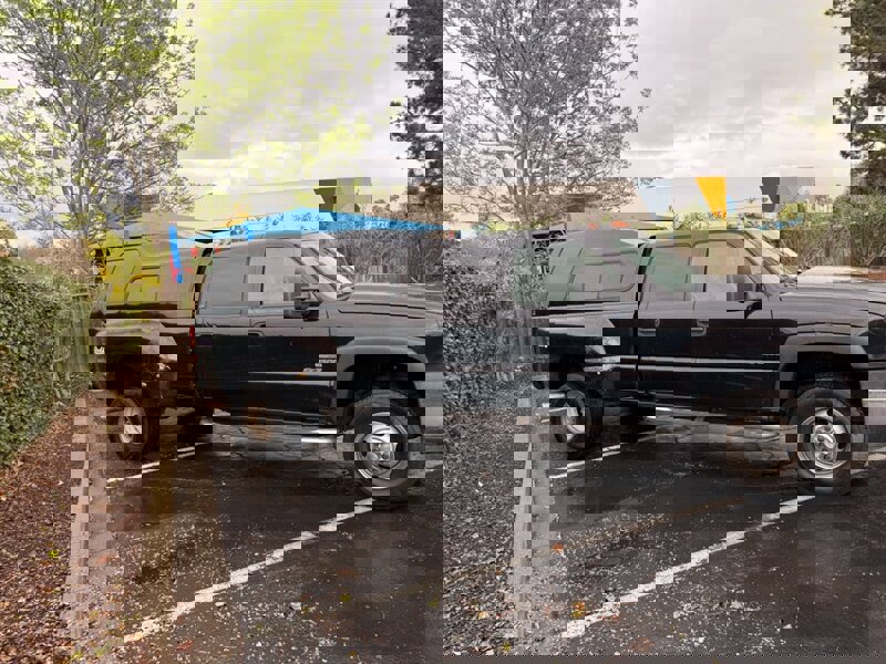 Used 2006 Chevrolet Silverado 3500 LT w/ Heavy-Duty Power Package image 3