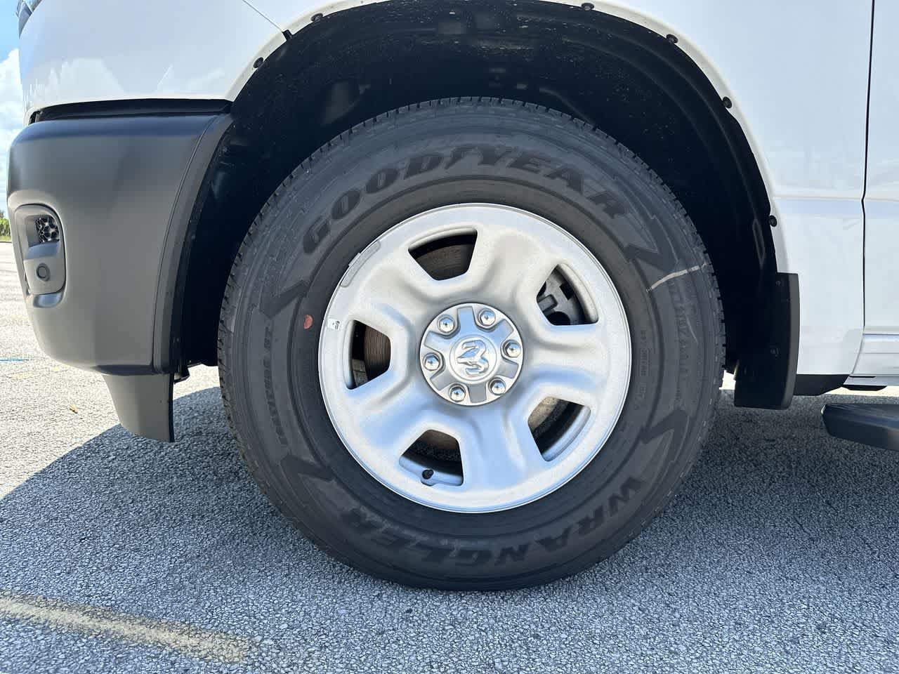 New 2026 RAM 1500 Tradesman AWD/4WD image 13