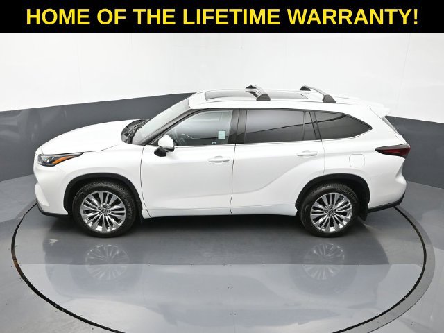 Used 2025 Toyota Highlander Platinum AWD/4WD image 57