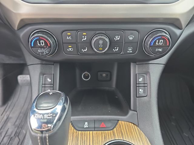 Used 2017 GMC Acadia Denali w/ Technology Package image 27