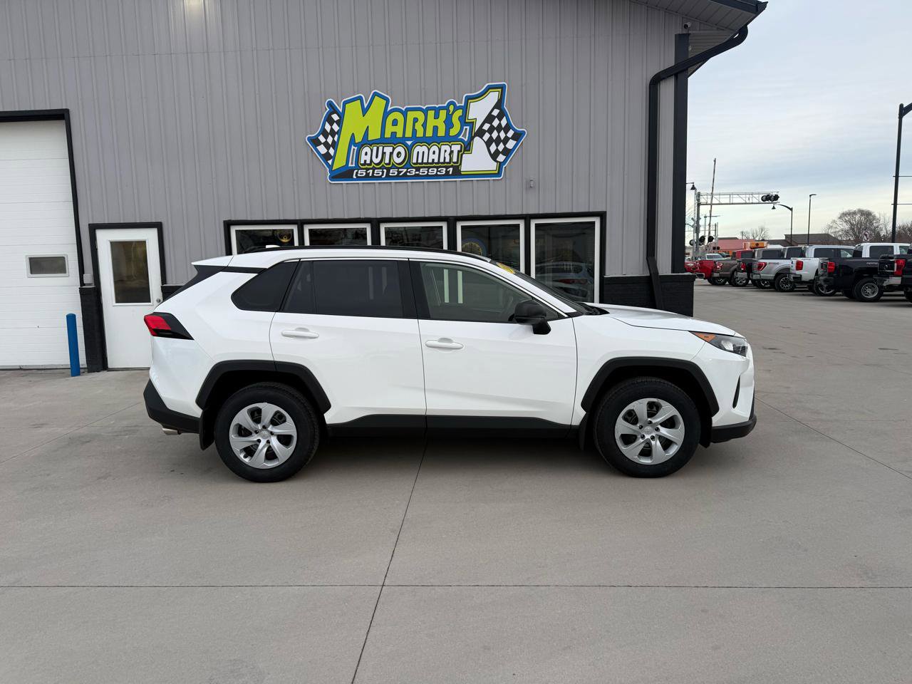 Used 2019 Toyota RAV4 LE w/ All Weather Liner Package image 7
