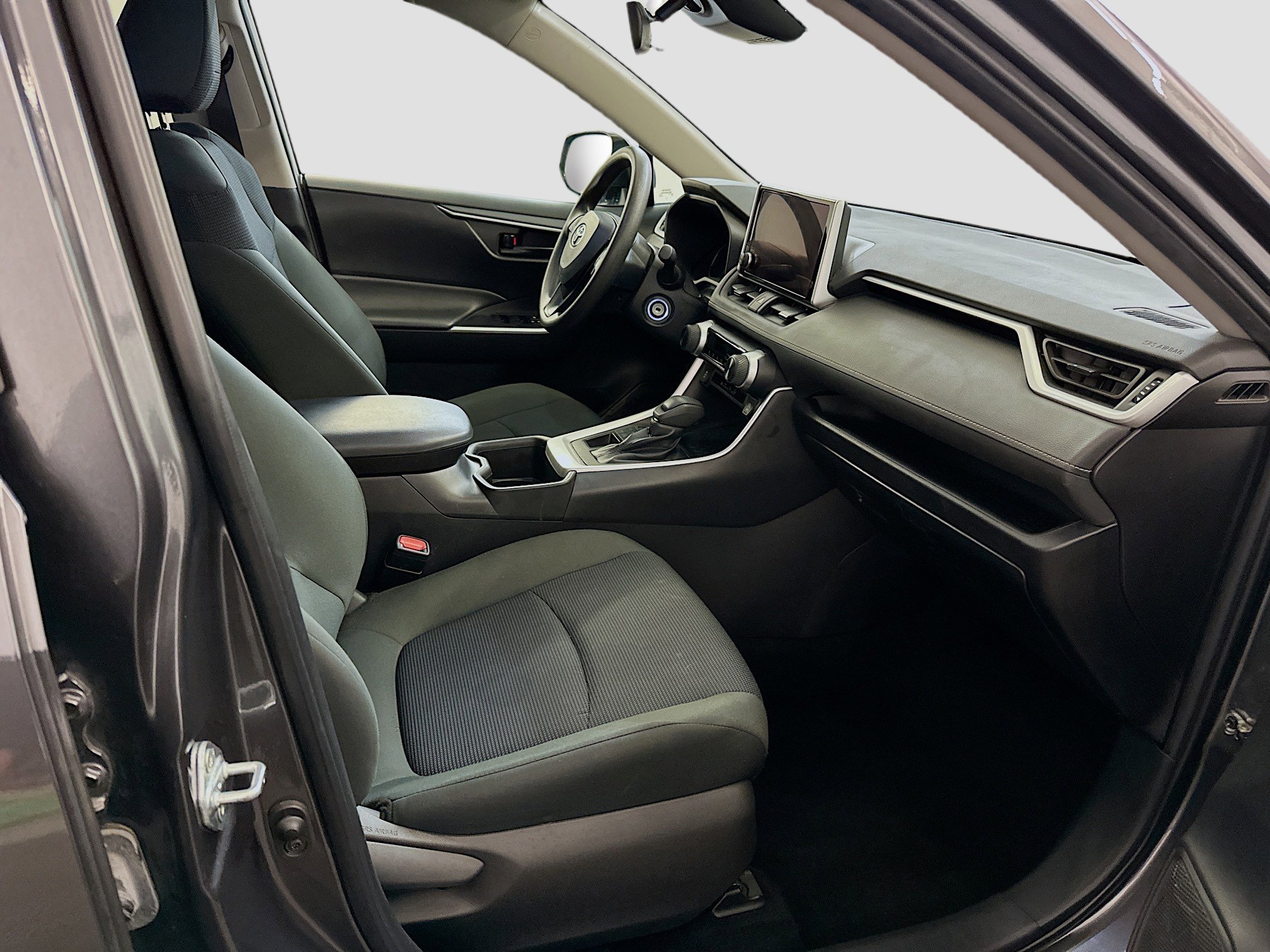 Used 2024 Toyota RAV4 LE image 32