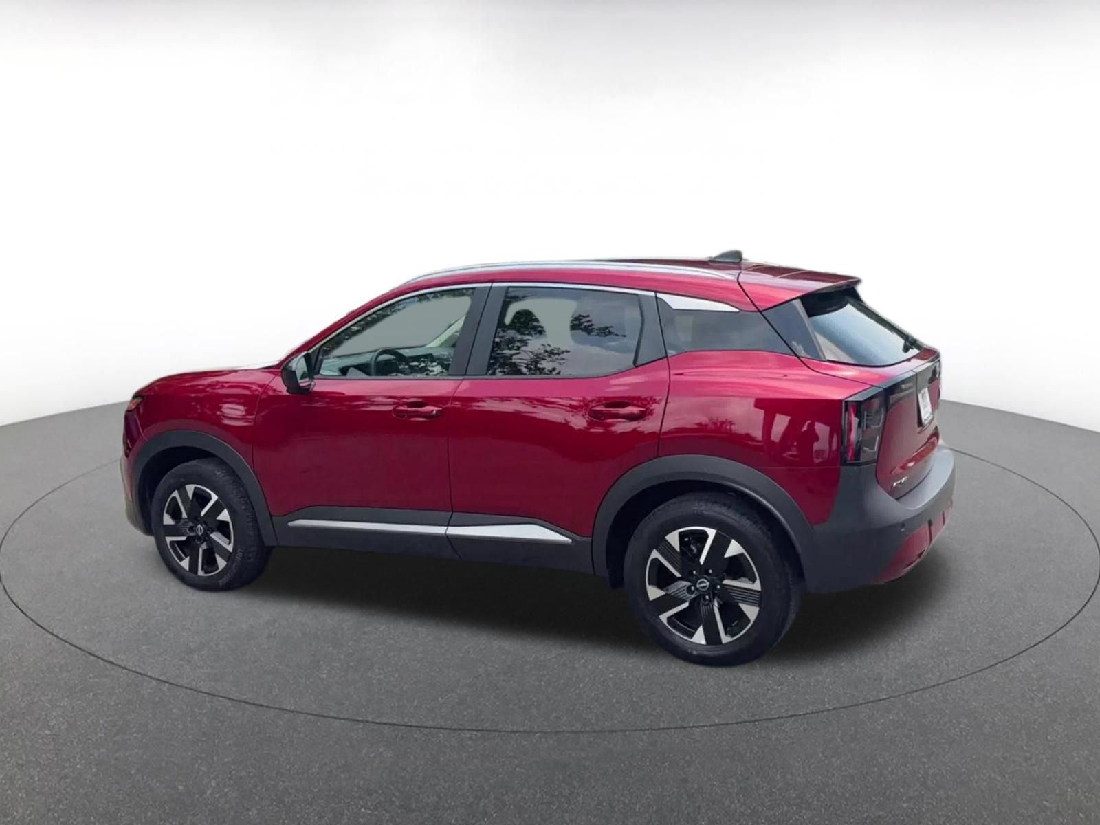 Used 2026 Nissan Kicks SV w/ Cold Weather Package AWD/4WD image 9