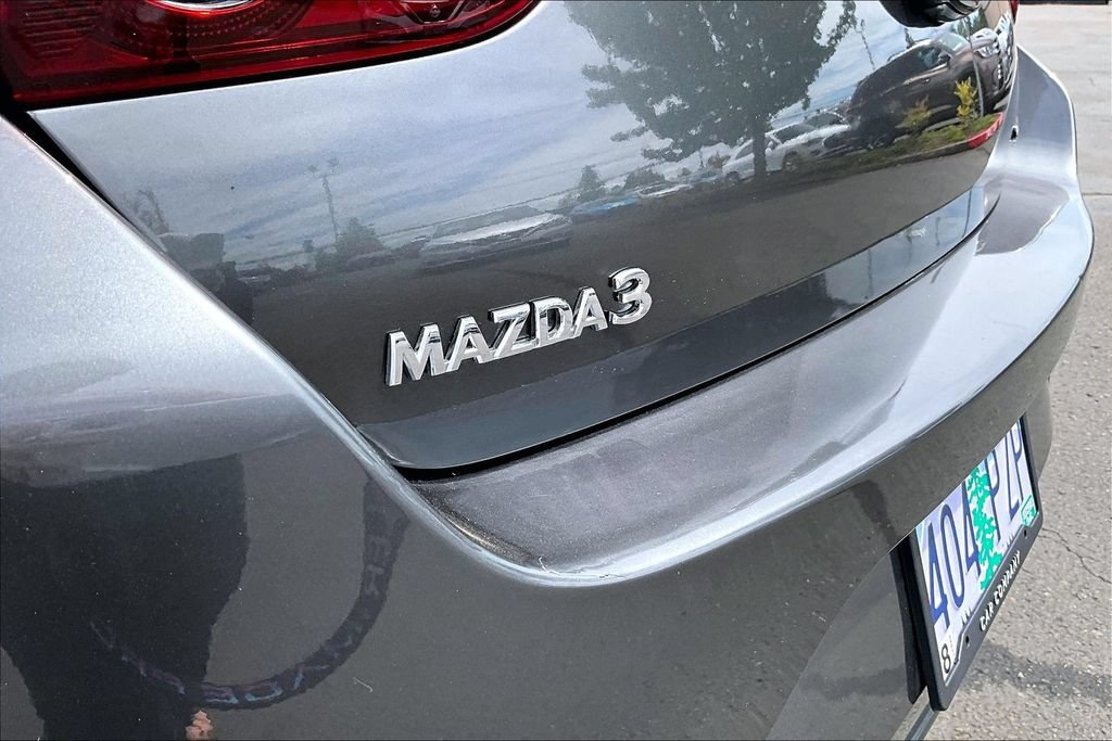 Used 2019 MAZDA MAZDA3 Sedan FWD image 33