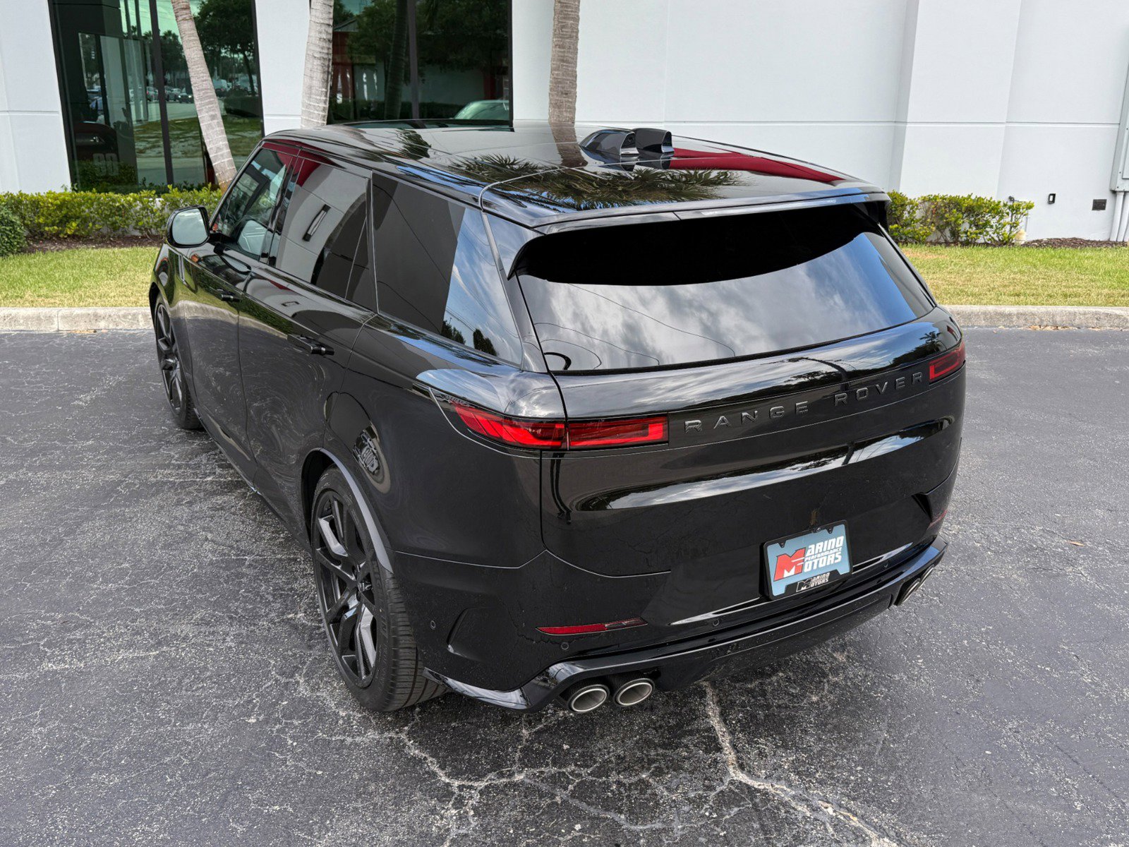 Used 2024 Land Rover Range Rover Sport AWD/4WD image 15