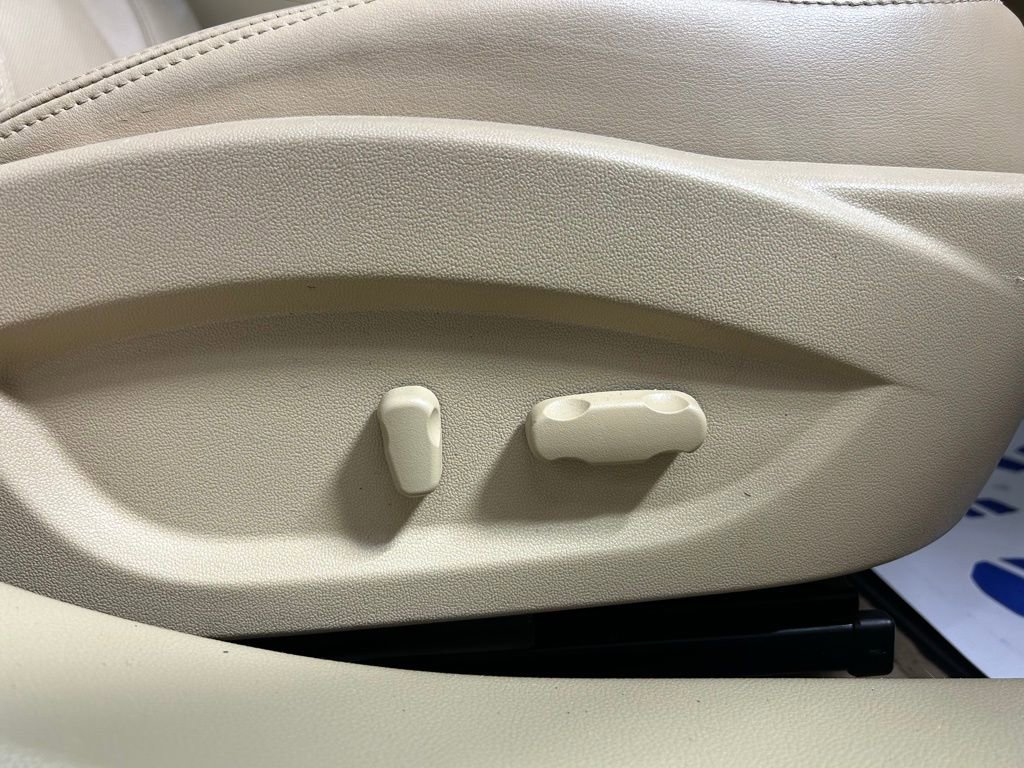 Used 2013 Buick LaCrosse Premium w/ Driver Confidence Package image 48