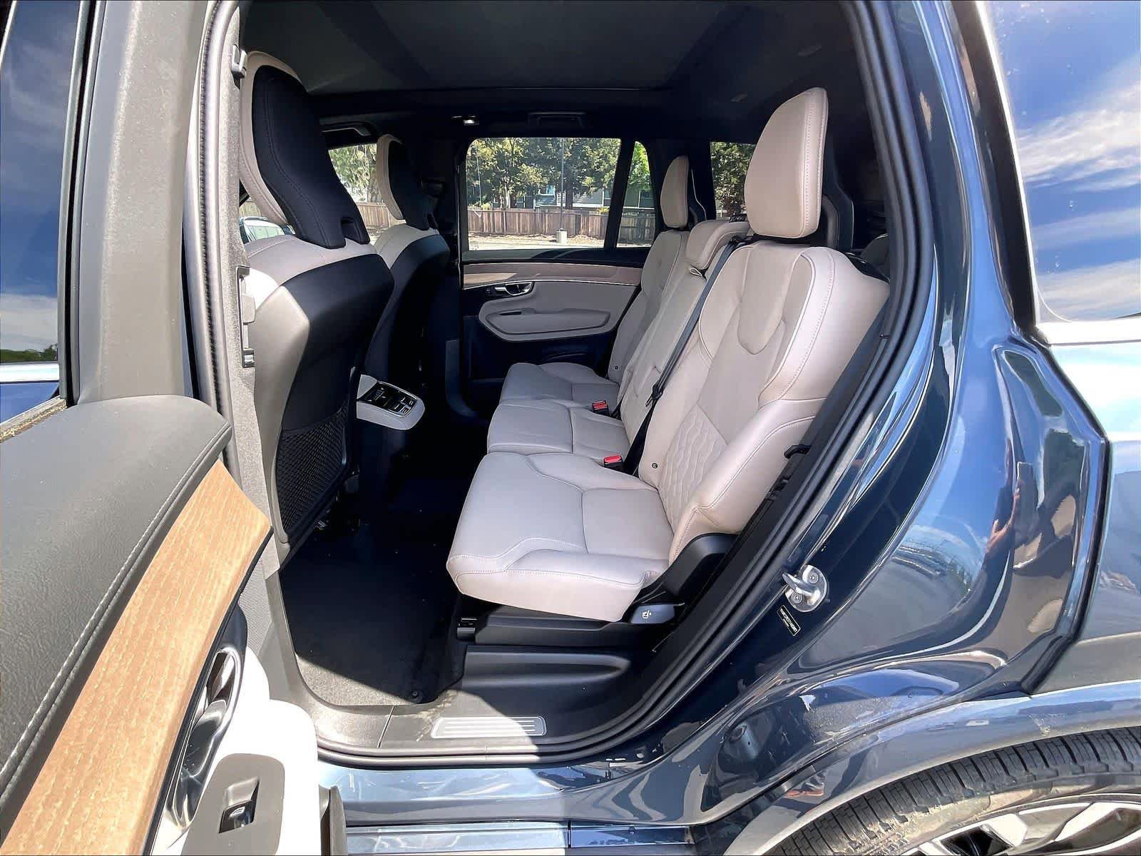 New 2026 Volvo XC90 B5 Plus w/ Protection Package AWD/4WD image 12