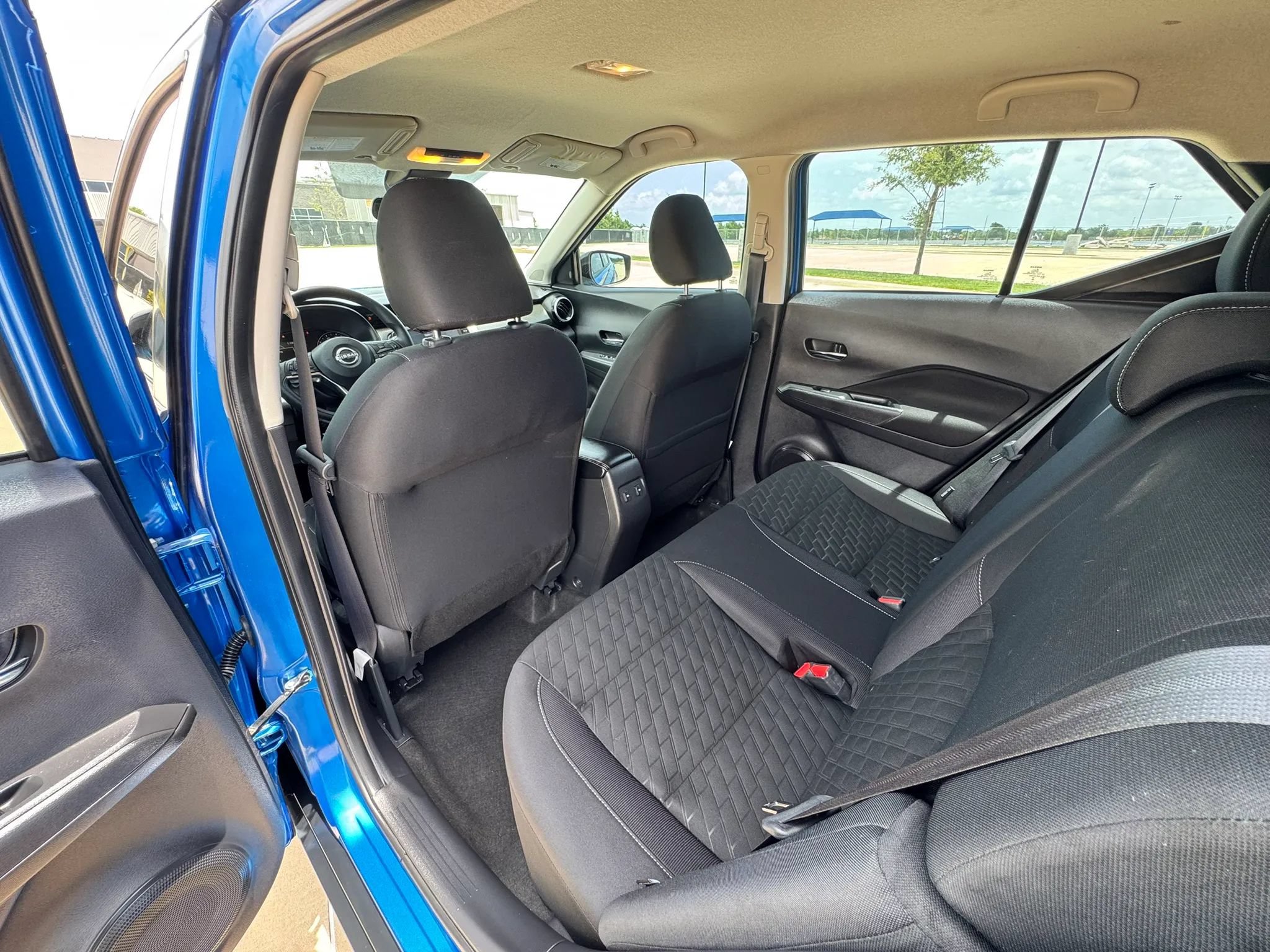 Used 2023 Nissan Kicks SV FWD image 26