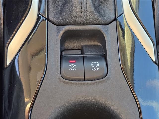 Used 2022 Toyota Corolla LE image 18