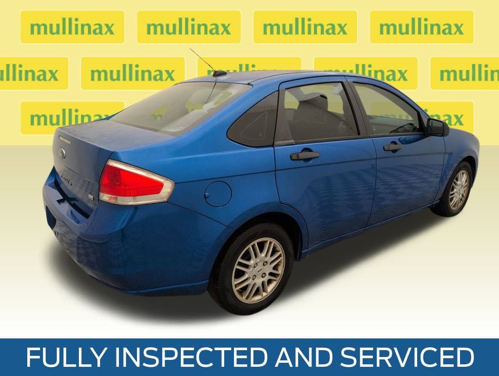 Used 2010 Ford Focus SE image 4