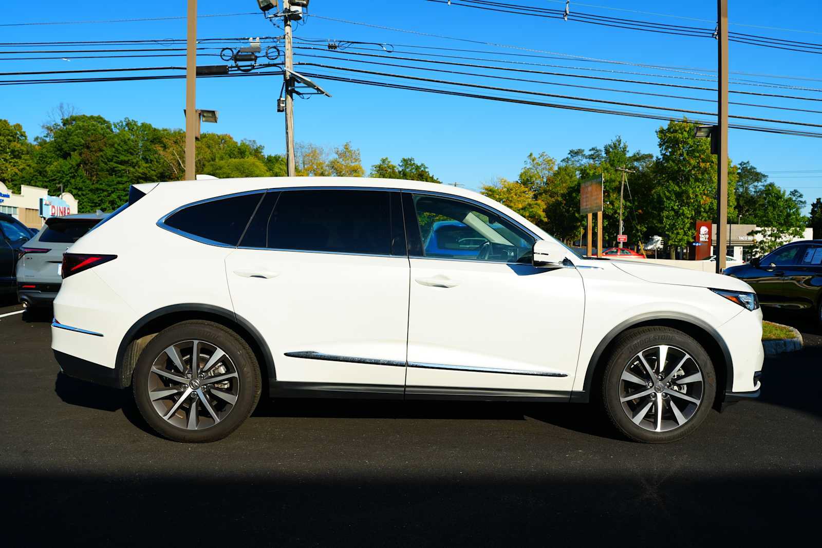 Certified 2026 Acura MDX w/ Technology Package AWD/4WD image 8