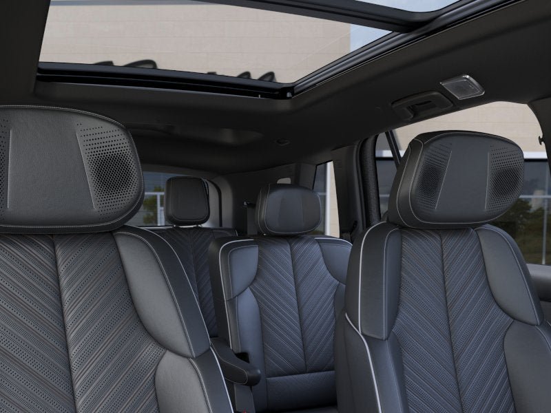 New 2027 Cadillac Vistiq Platinum w/ LPO, Floor Liner Package AWD/4WD image 24
