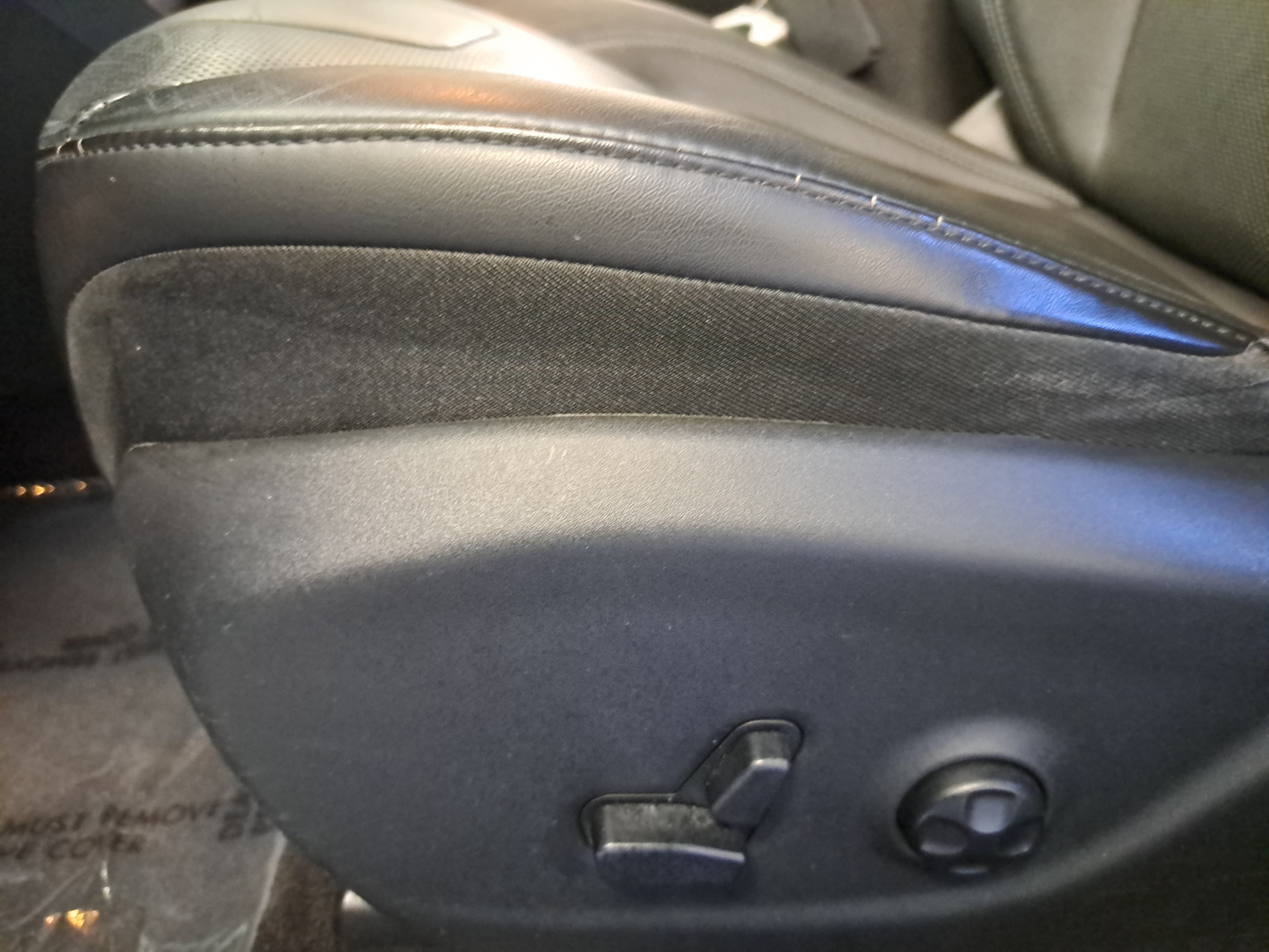 Used 2019 Jeep Cherokee Limited AWD/4WD image 27