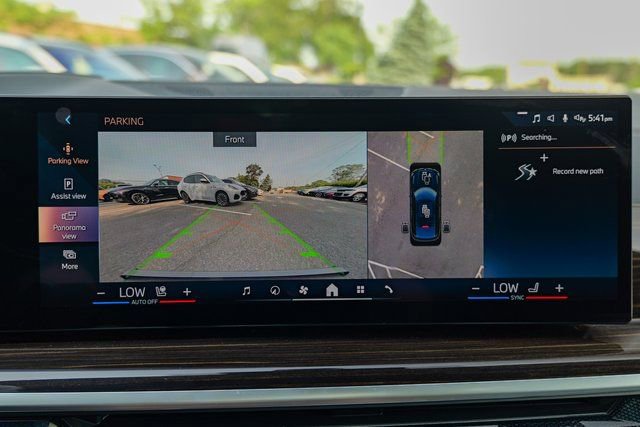 Used 2024 BMW X6 xDrive40i w/ Premium Package image 61