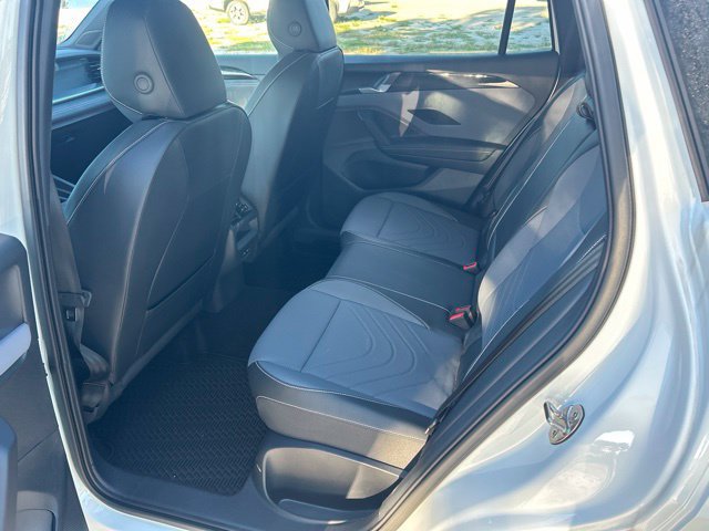 Used 2026 Volkswagen Tiguan SE R-Line FWD image 4
