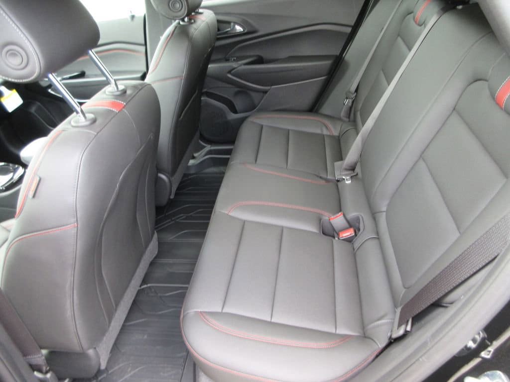 New 2026 Chevrolet Trax RS w/ Sunroof Package FWD image 13