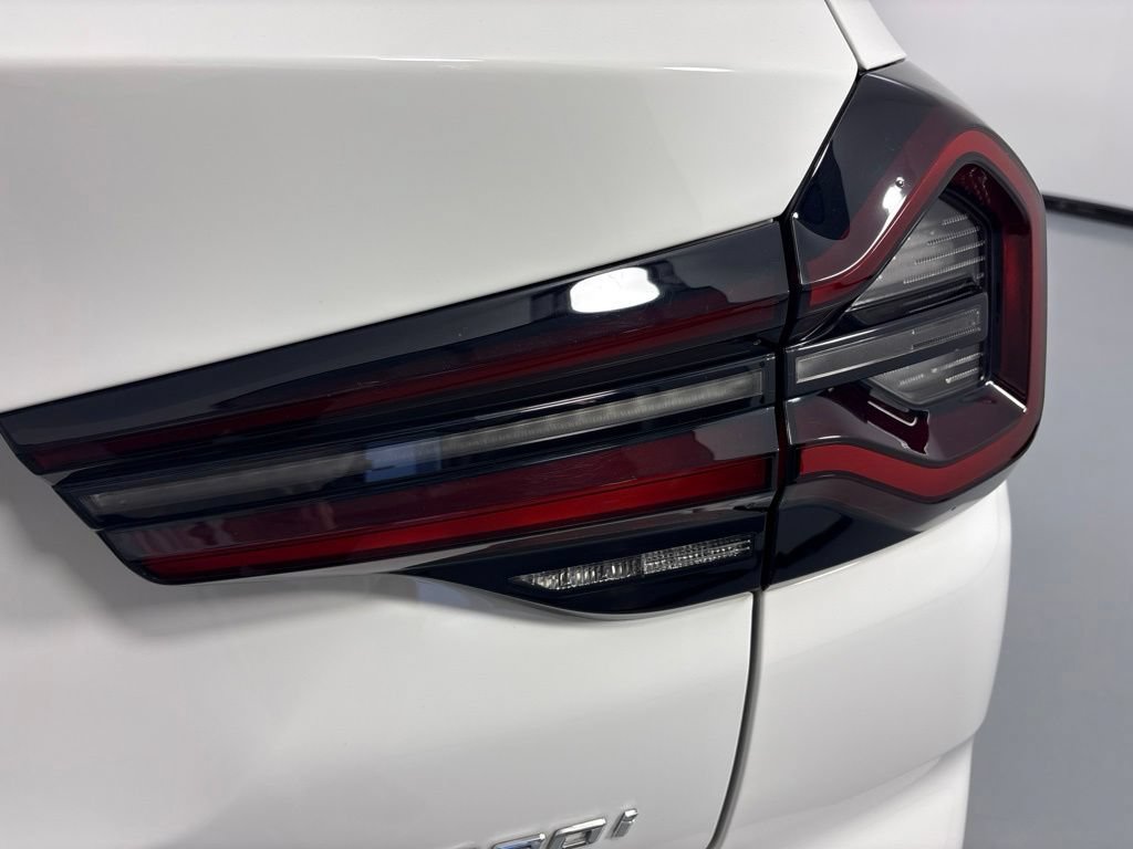 Used 2023 BMW X3 xDrive30i w/ Premium Package AWD/4WD image 7
