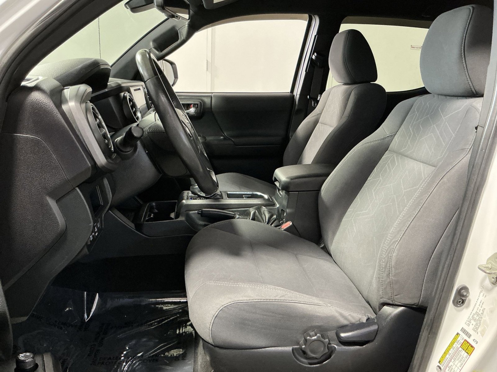 Used 2019 Toyota Tacoma TRD Off-Road AWD/4WD image 14