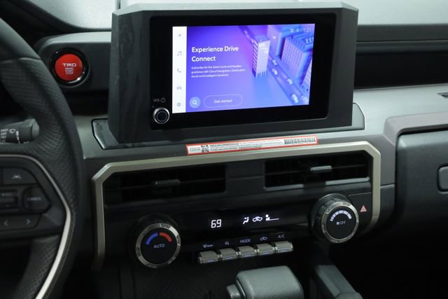 Used 2025 Toyota Tacoma TRD Off-Road AWD/4WD image 17