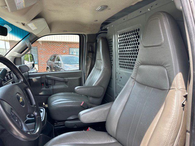 Used 2022 Chevrolet Express 2500 w/ Driver Convenience Package RWD image 16