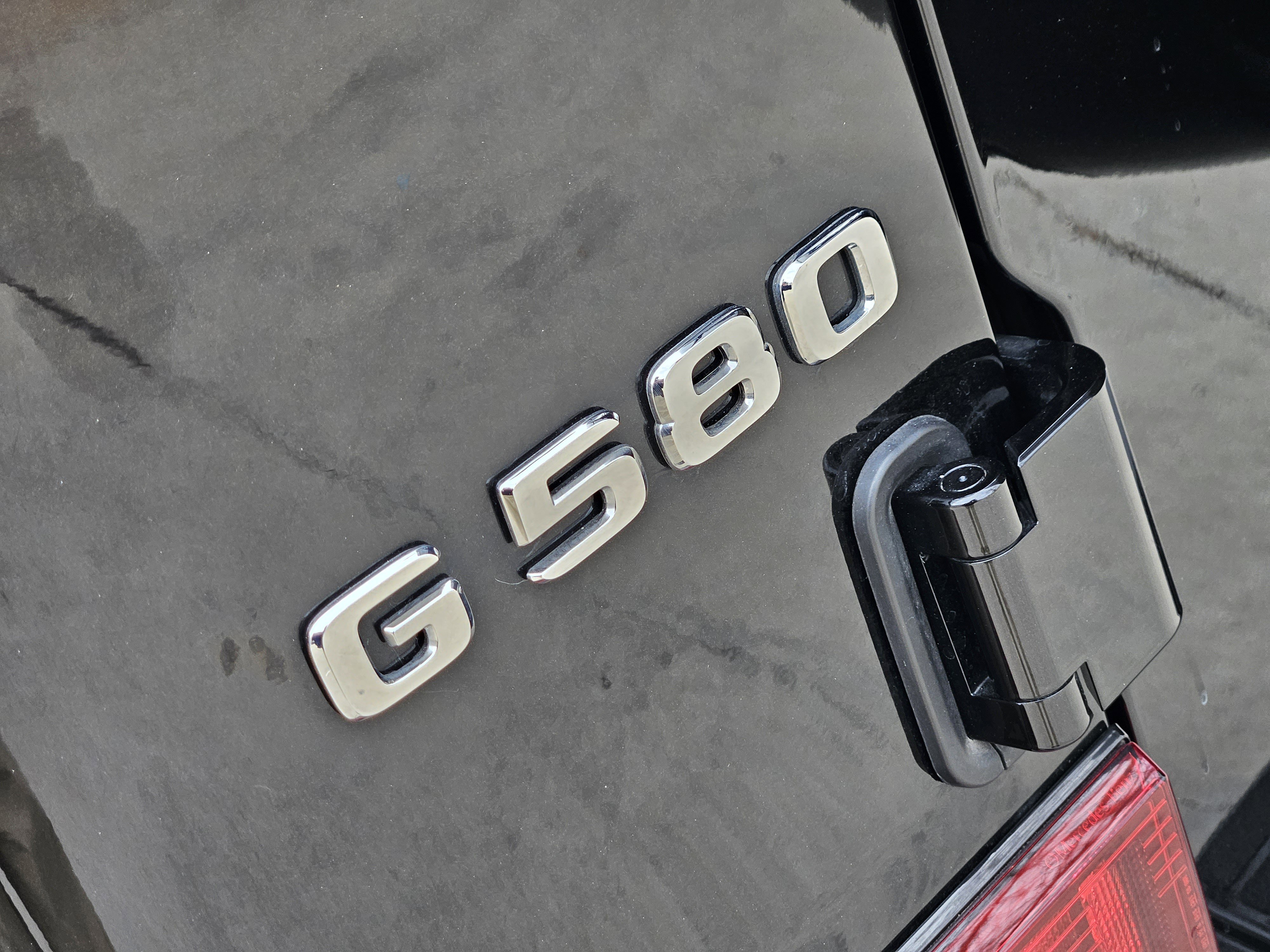 Certified 2025 Mercedes-Benz G 580 w/ EQ Technology image 8