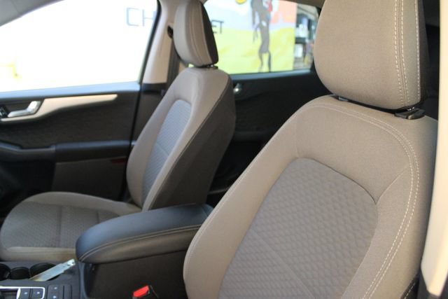 Used 2020 Ford Escape SE AWD/4WD image 17