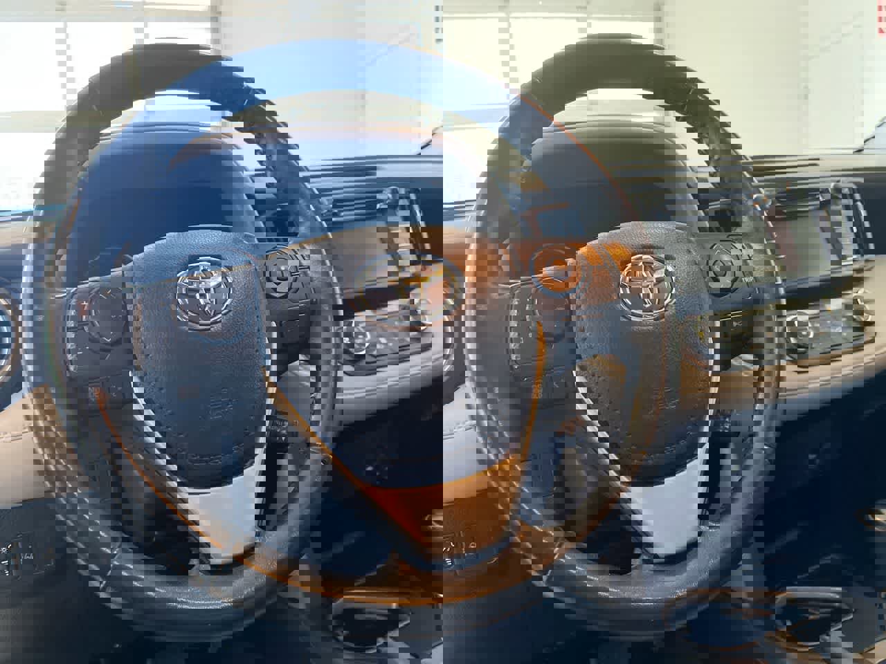 Used 2018 Toyota RAV4 XLE w/ Plus Extra Value Package image 14