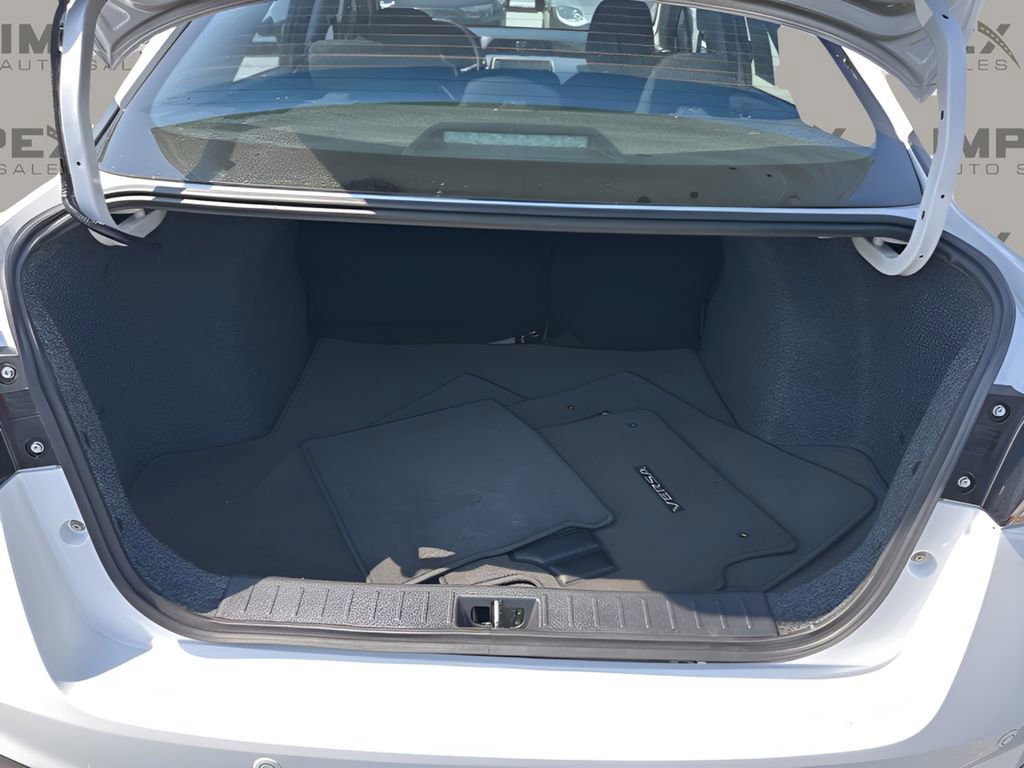 Used 2025 Nissan Versa SV image 25