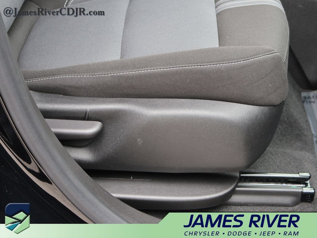 Used 2025 Chevrolet Blazer LT AWD/4WD image 10