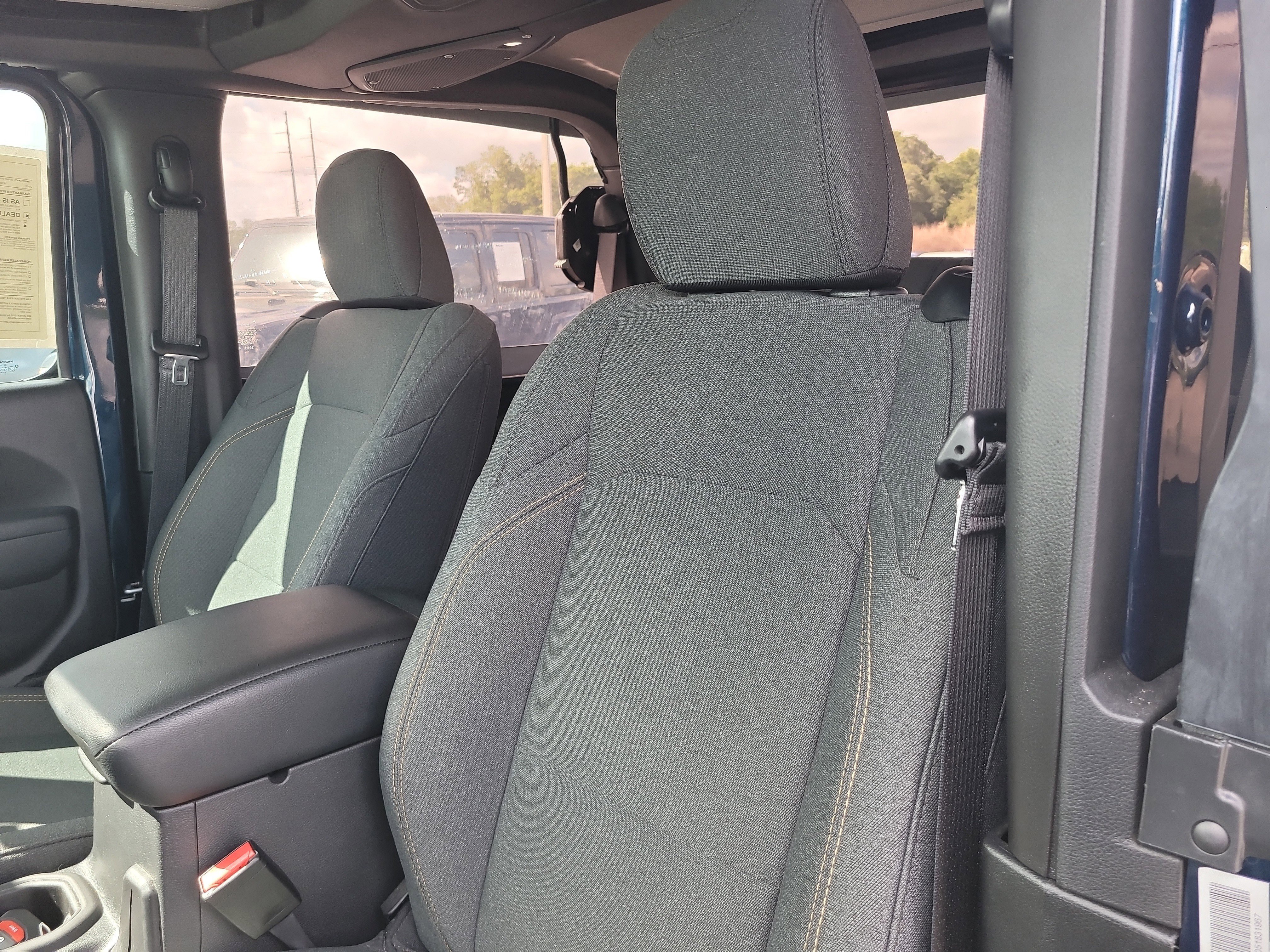 Used 2025 Jeep Wrangler Sport image 14