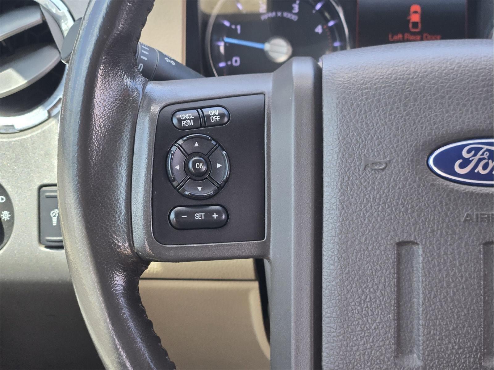 Used 2014 Ford F250 Lariat w/ Lariat Ultimate Package AWD/4WD image 28