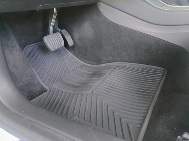 Used 2020 Tesla Model 3 Standard Range RWD image 29