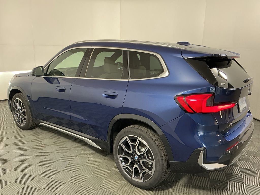 New 2025 BMW X1 xDrive28i w/ Convenience Package image 6