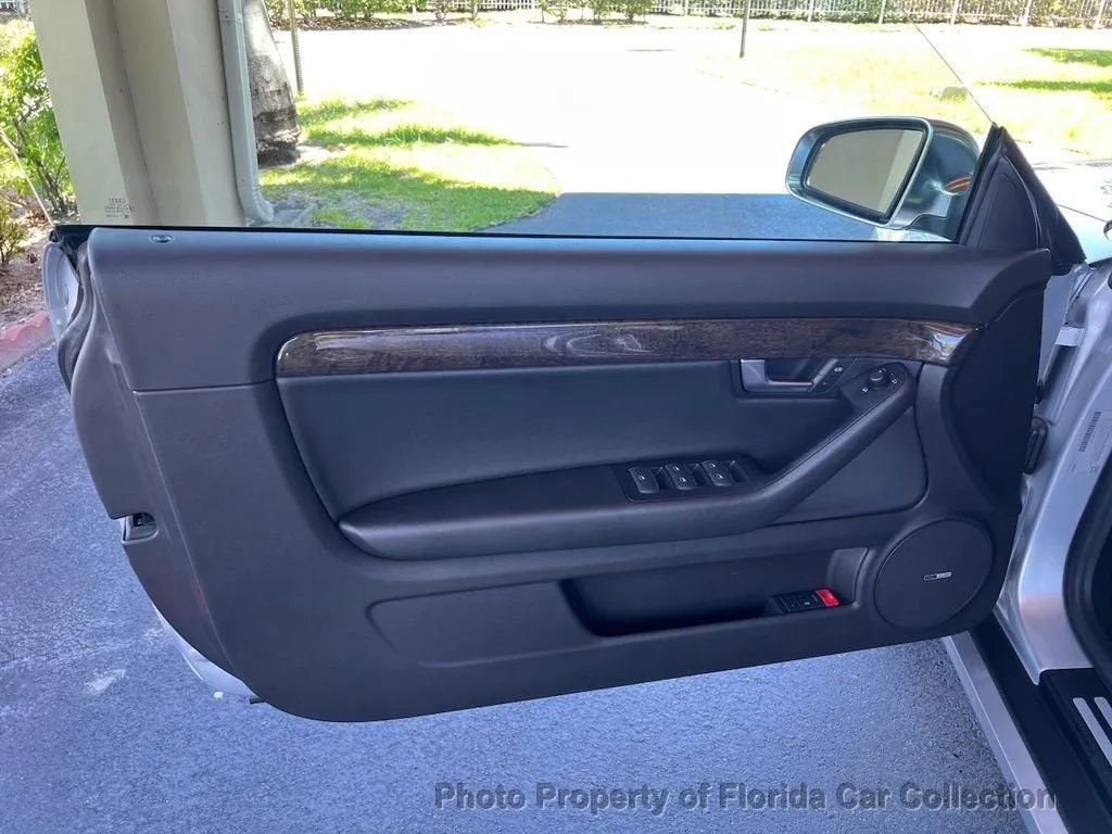 Used 2004 Audi S4 Cabriolet image 39
