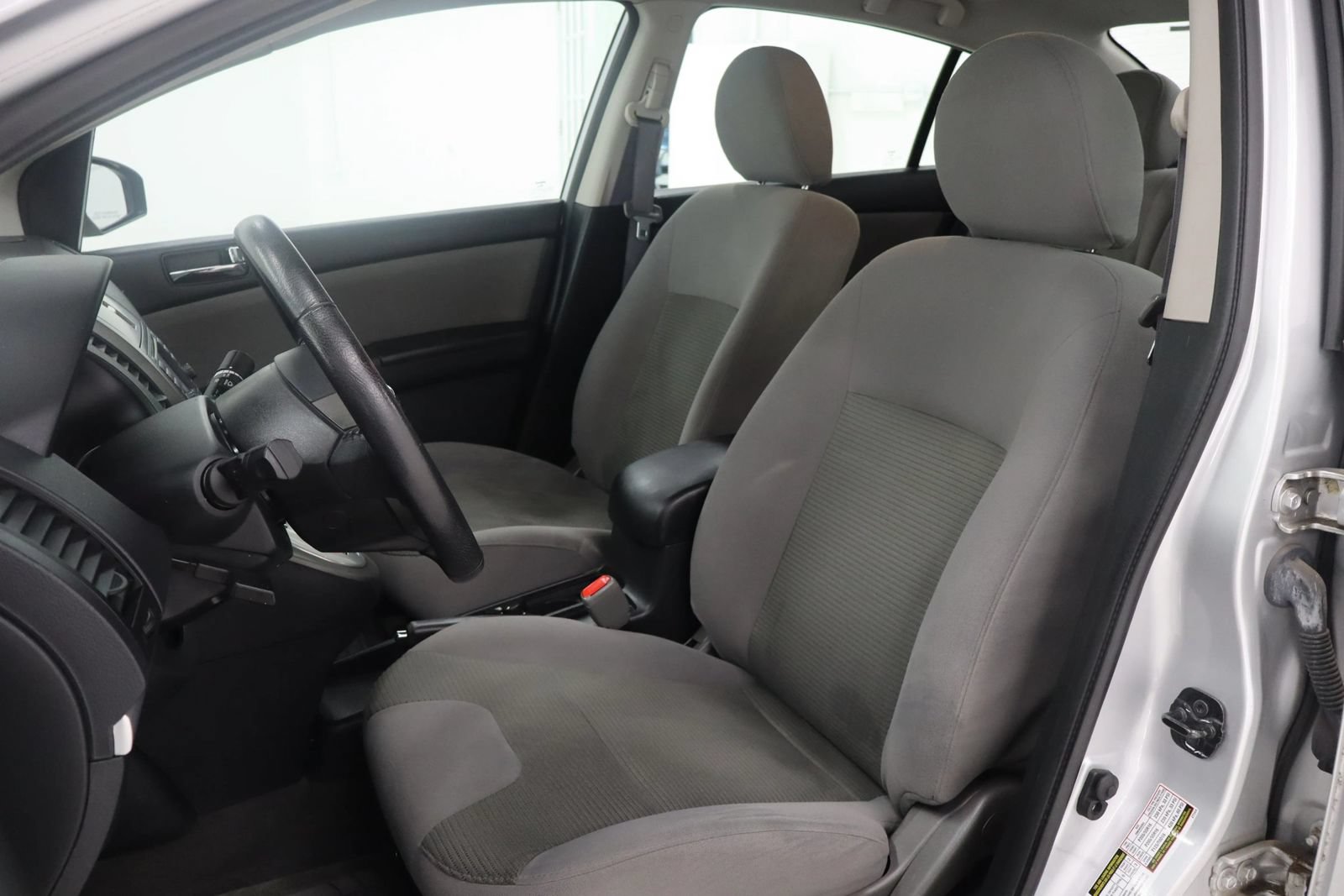 Used 2012 Nissan Sentra 2.0 SR w/ Special Edition Pkg FWD image 13