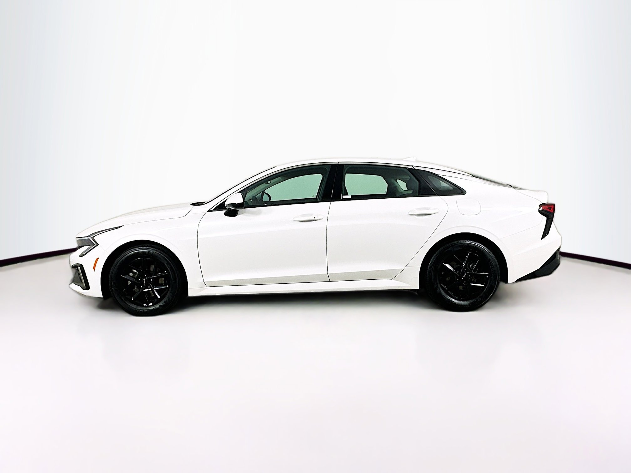 Used 2025 Kia K5 LXS image 4
