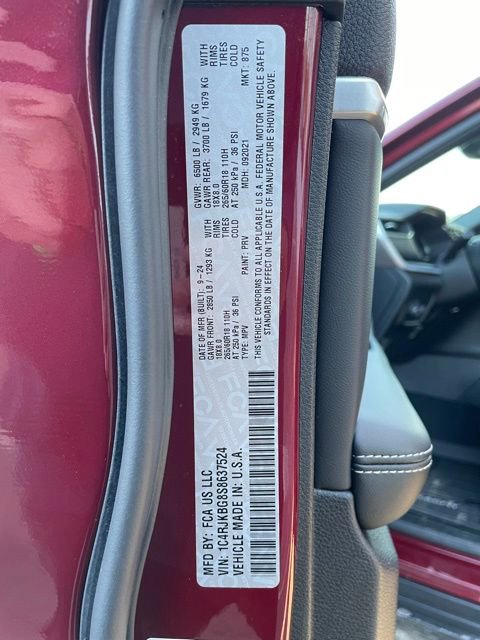 Used 2025 Jeep Grand Cherokee L Limited image 41