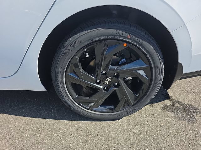 Certified 2026 Hyundai Elantra Sport FWD image 43