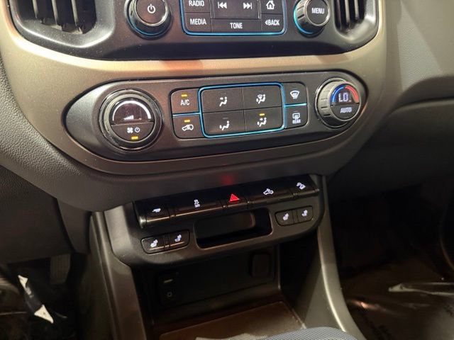 Certified 2017 Chevrolet Colorado Z71 w/ Z71 Midnight Edition AWD/4WD image 19