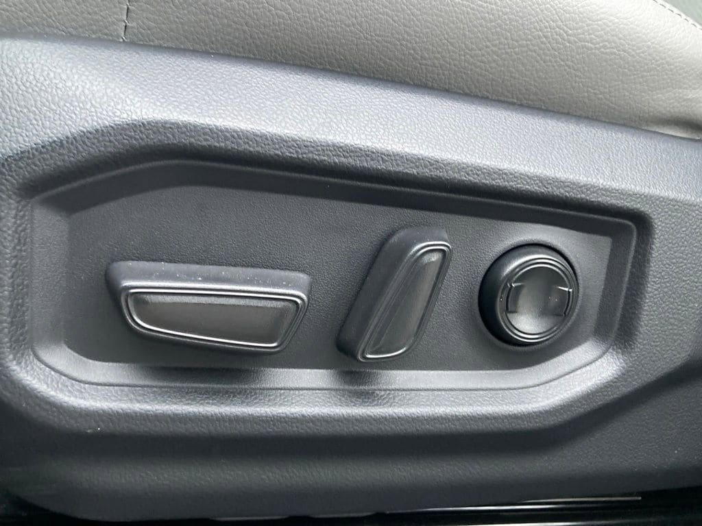Used 2023 Toyota Tundra Limited RWD image 13