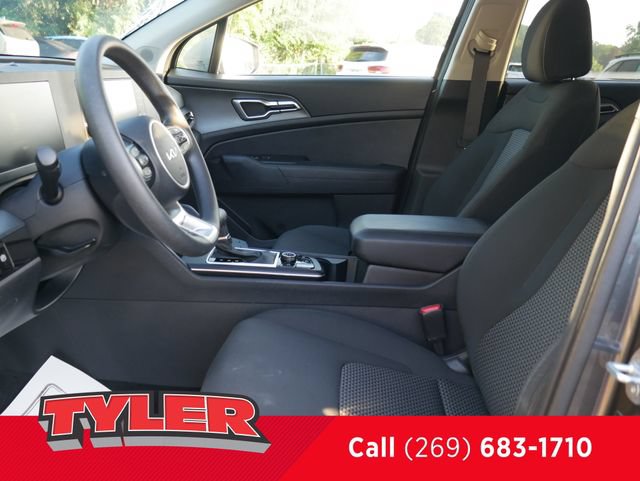 Used 2023 Kia Sportage LX AWD/4WD image 34